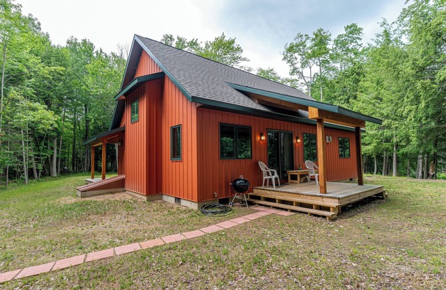 Forest Highway Hideaway in Rapid River