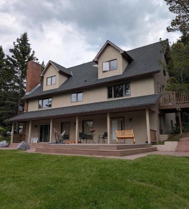 Forest Retreat Near Calgary
