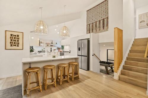 Forest Retreat with pool table & 10min to wineries