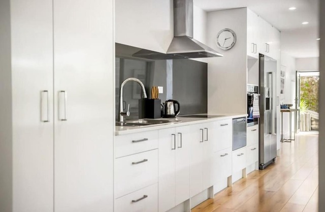 Forest View Apartment with Parking and Garden