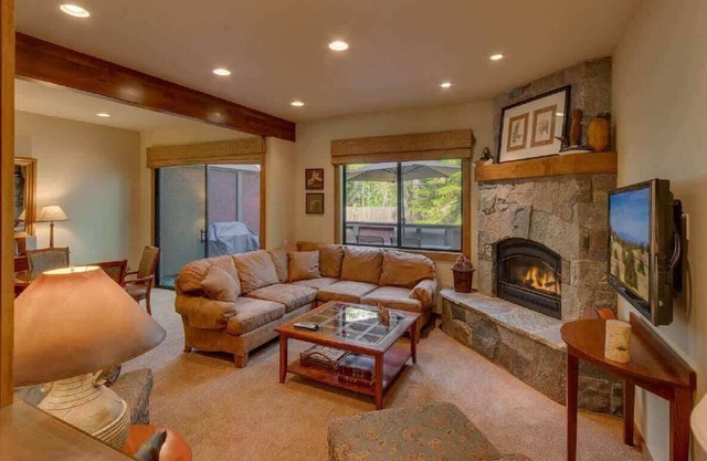 Forest view condo includes pool, beach, pier, tennis, pickle ball-walk to town!