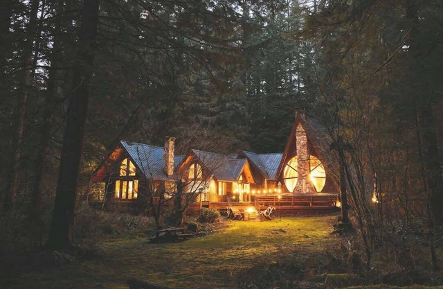 Forrest Lodge Large Private Luxury w Hot Tub