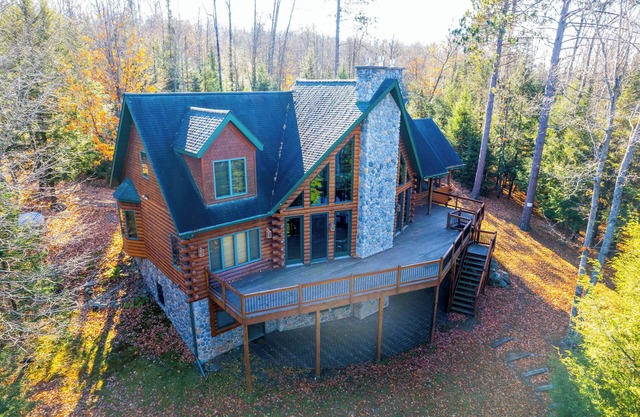 Fortune Ridge:Your Ultimate Summer Escape on the Water!