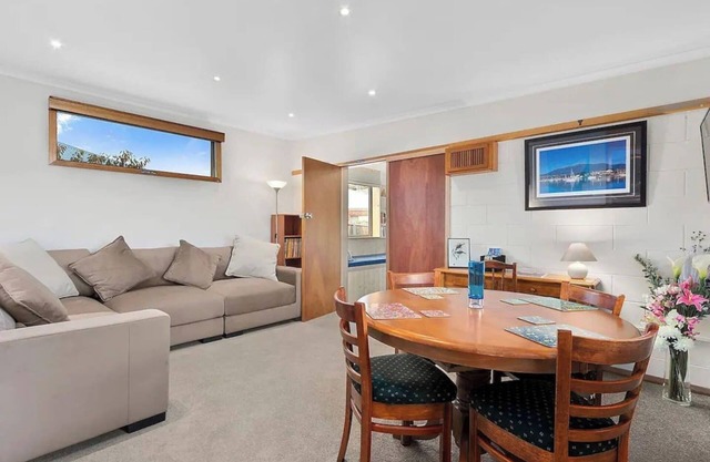 Forty South Cottage A Secluded Waterside Getaway