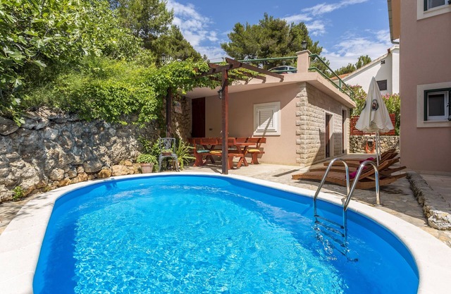 Apartamento de cuatro habitaciones con terraza y vista al mar Medici, Omis (A-7461-a)