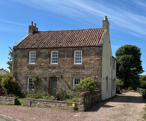 Four bedroom detached family home near Elie