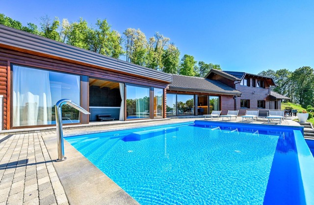 Four-Bedroom holiday home