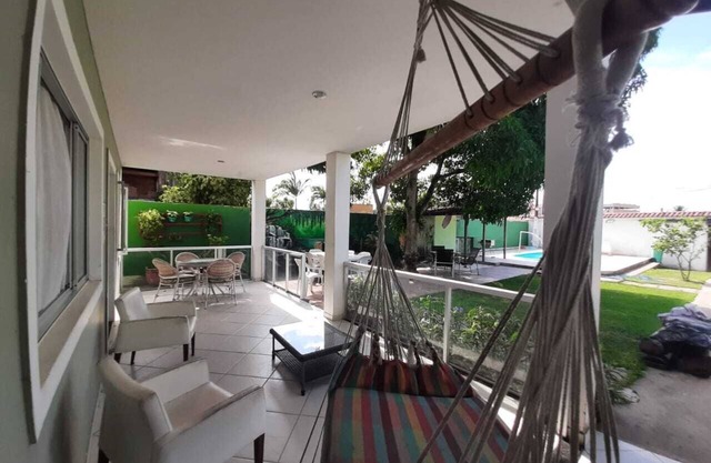 Four bedrooms, swimming pool, wifi