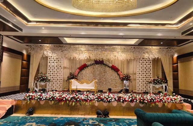 Four Leaf Hotel Akosha