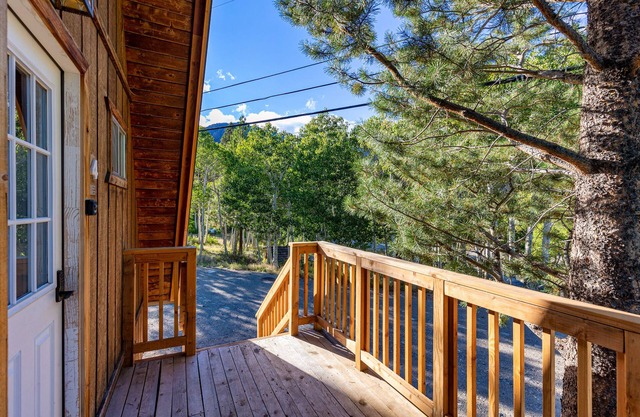 Four Seasons Cabin 4
