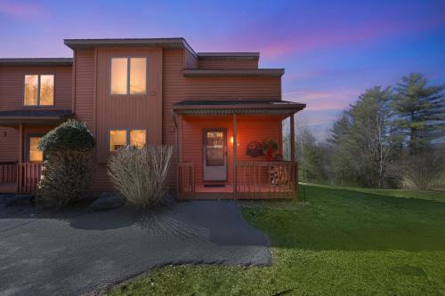 Fox Lair 29L - Cozy End Unit with Mountain Views