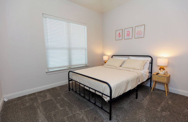 Fox Ridge Luxury #2-3 Bed/2 Bath home in Lubbock