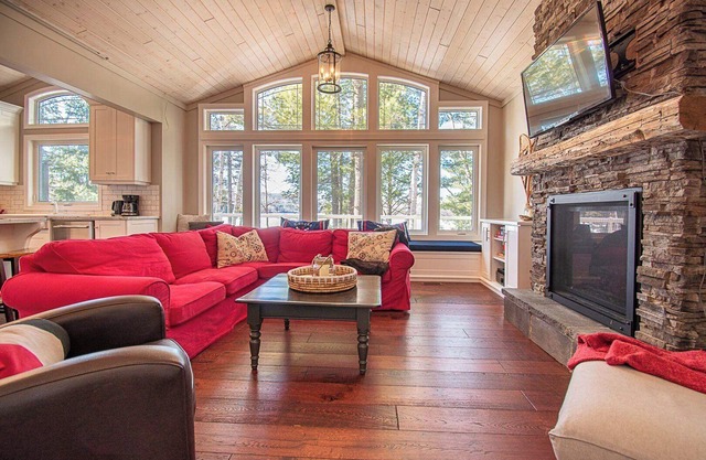 Fox Trot Cottage - Three Bedroom Cottage, Sleeps 6