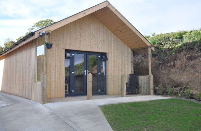 FOYLE VIEW CABIN