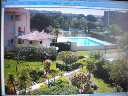 Fréjus balcon des arènes