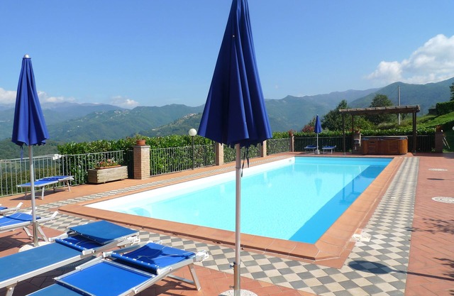 Villa de 5 dormitorios con piscina privada, Wi-Fi, futbolín y tenis de mesa