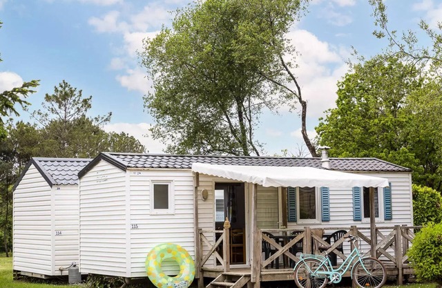 Camping Au Bocage du Lac**** - COMFORT mobile home - 3 bedrooms for 6 people