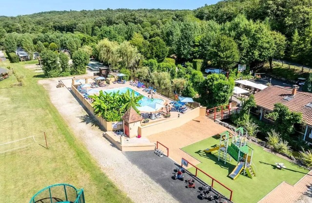 Campsite Le Pont de Mazerat**** - Mobile home Select LV Clim Plancha Wifi 4 rooms 6 people