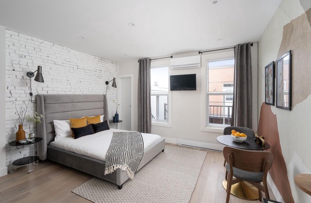 François-Denis Apartments