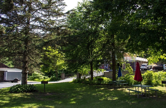 Fran Cove Motel