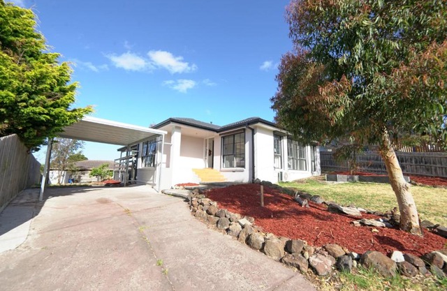 Frankston Beach House Staycation Pet Friendly Holiday House