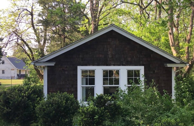 Franktown Artist Cottage