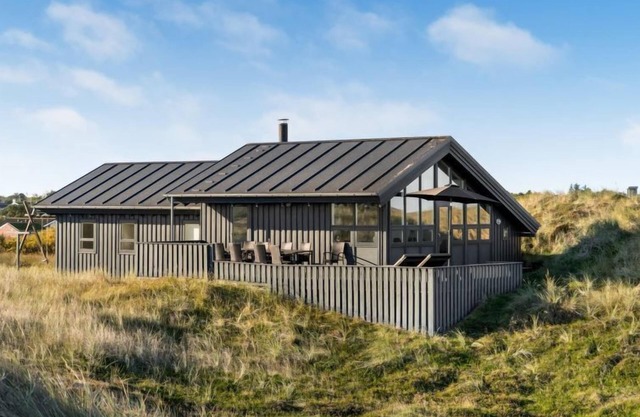 "Fransisca" - 600m from the sea by Interhome