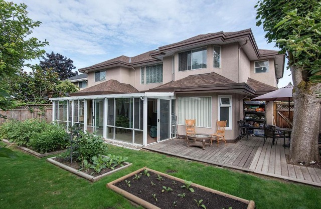 Fraser River Richmond Bed and Breakfast