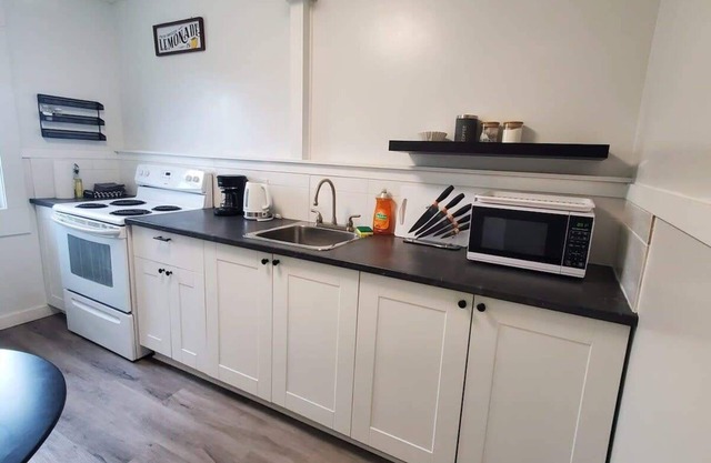 Frederica Suites - Unit 3