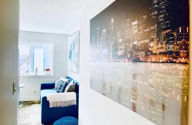 Free Breakfast/Luxury/Modern/Vancouver & Burnaby
