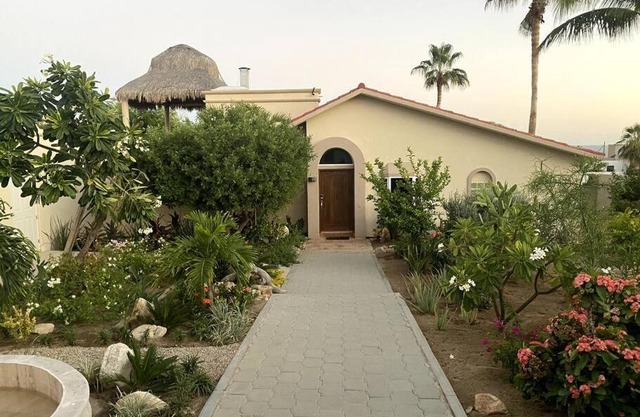 FREE CAR W/ Private House & Ocean View