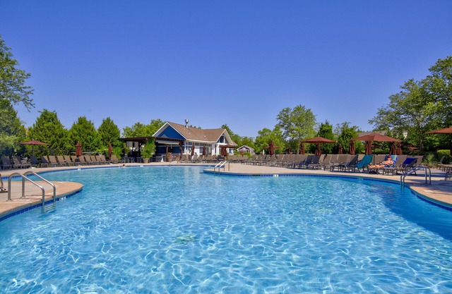 Big Beauty in Bayside! 5BR Single Family Home