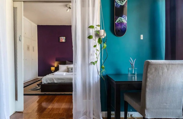 FREE Parking - Bright & Cheerful 2BR Apt