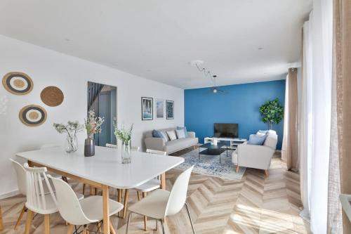 Free Private Parking - 15mn Paris - 5mn Walk Train Station - All equipped - Terrace - Garden - Stade de France - Casino d'Enghien - Hippodrome, Université