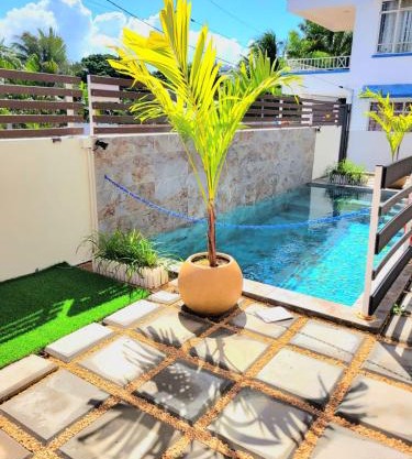 Freesia Apartment 2 by Mau-Rent Houses