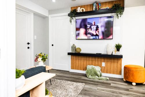 French Charm in Brampton 2 Bdrm Apt