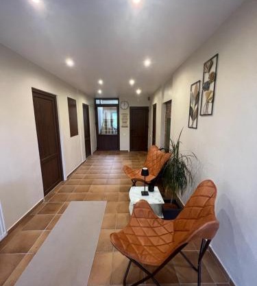 FRESH Apartments