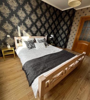 Fresh&Cozy apartment, parking free, 15 min walk to center