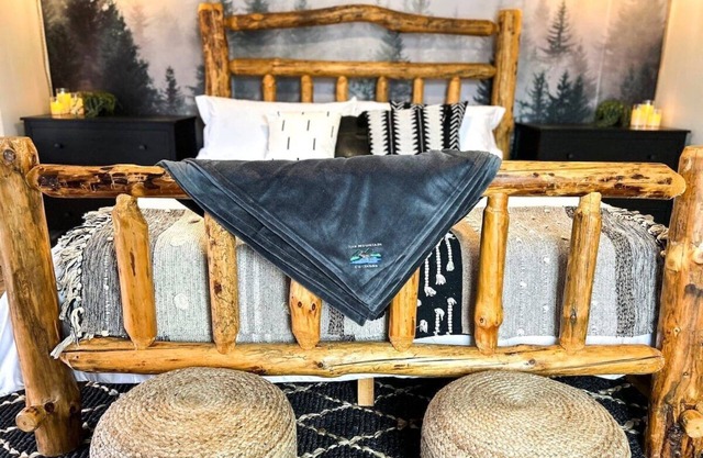 Freshly Updated Hot Tub The Mountain Cottages #1