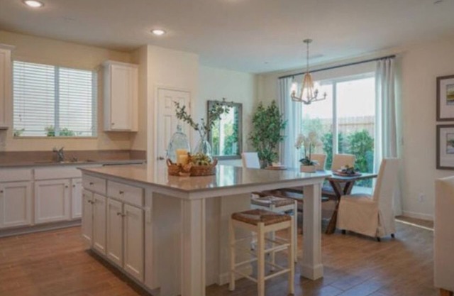 Fresno/Clovis New Construction! Designer furnished.