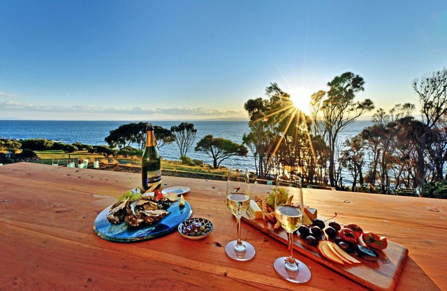 Freycinet Coastal Retreat