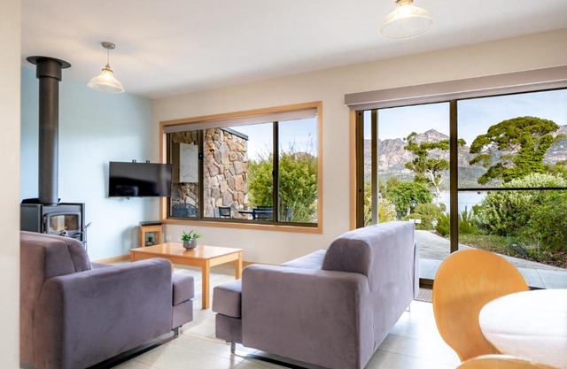 Freycinet Stone Studio 3 - Feldspar