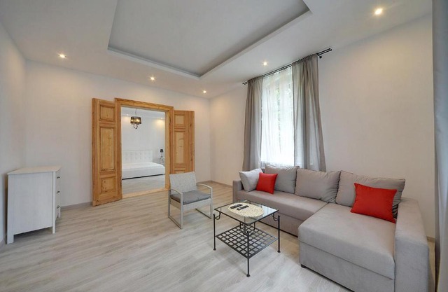 Fridays Apartments
