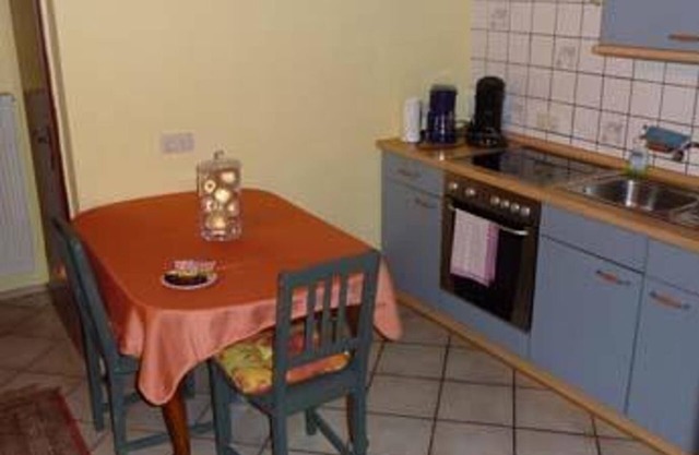 Friedhelm Meyer-Beer - apartamento / apartamento, ducha, inodoro, sala de estar / dormitorio