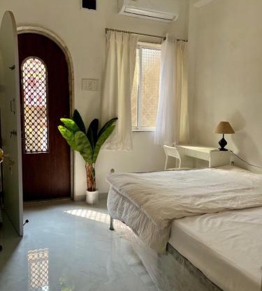 Friends and Family Group Villa- Borivali West