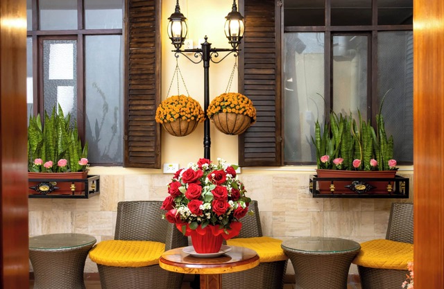 Friends Hotel & Rooftop - Historic Center & Museums