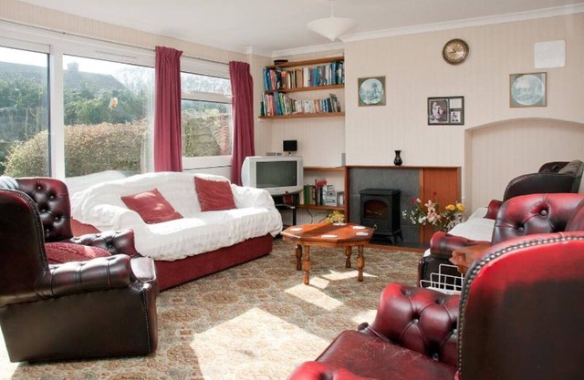 Frinton on Sea, Rook View Family House.