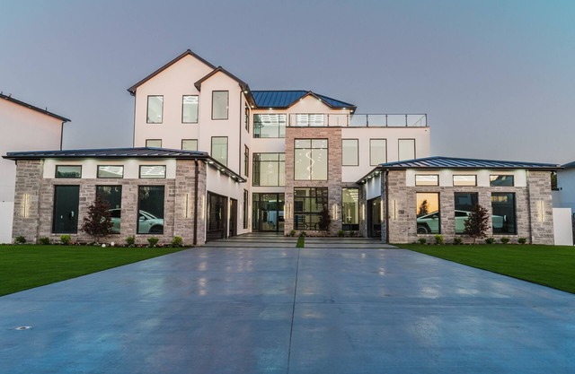 FRISCO DIAMOND ESTATE - a Brand New Ultra Luxury Mansion! Pool & Patio Paradise!