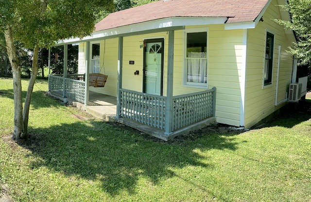 Frog Holler Cottage