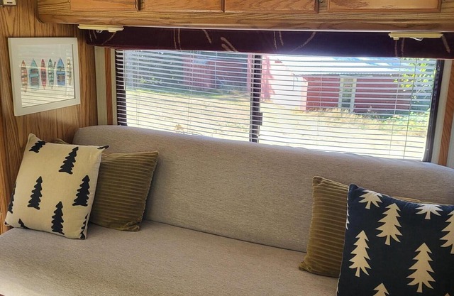 Frolander Bay Resort - Glamping Trailer